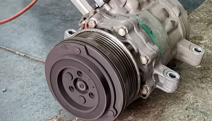  Why Trust Professionals for Oil Injected Screw Type Air Compressor Repairing Services?